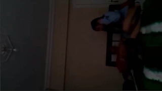 Muratın Kardeşleri Salonda Oynarken Sevgilisi Büşrayı